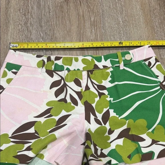 J-Crew Women’s Tropical Floral Green and Pink Shorts Vintage Y2K Low Fit Size 4 - Picture 4 of 8